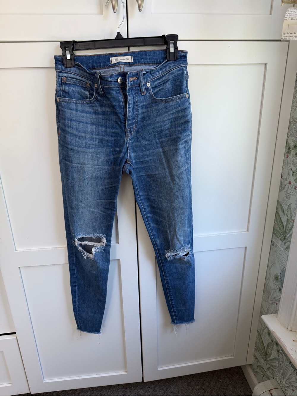 Madewell Distressed Skinny Jeans in Medium Blue Wash